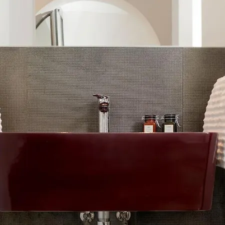 New! Design & Modern Apartment