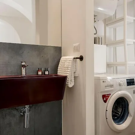 New! Design & Modern Apartment